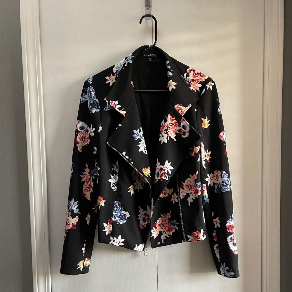 Express Floral Jacket 🌺🌸🌺